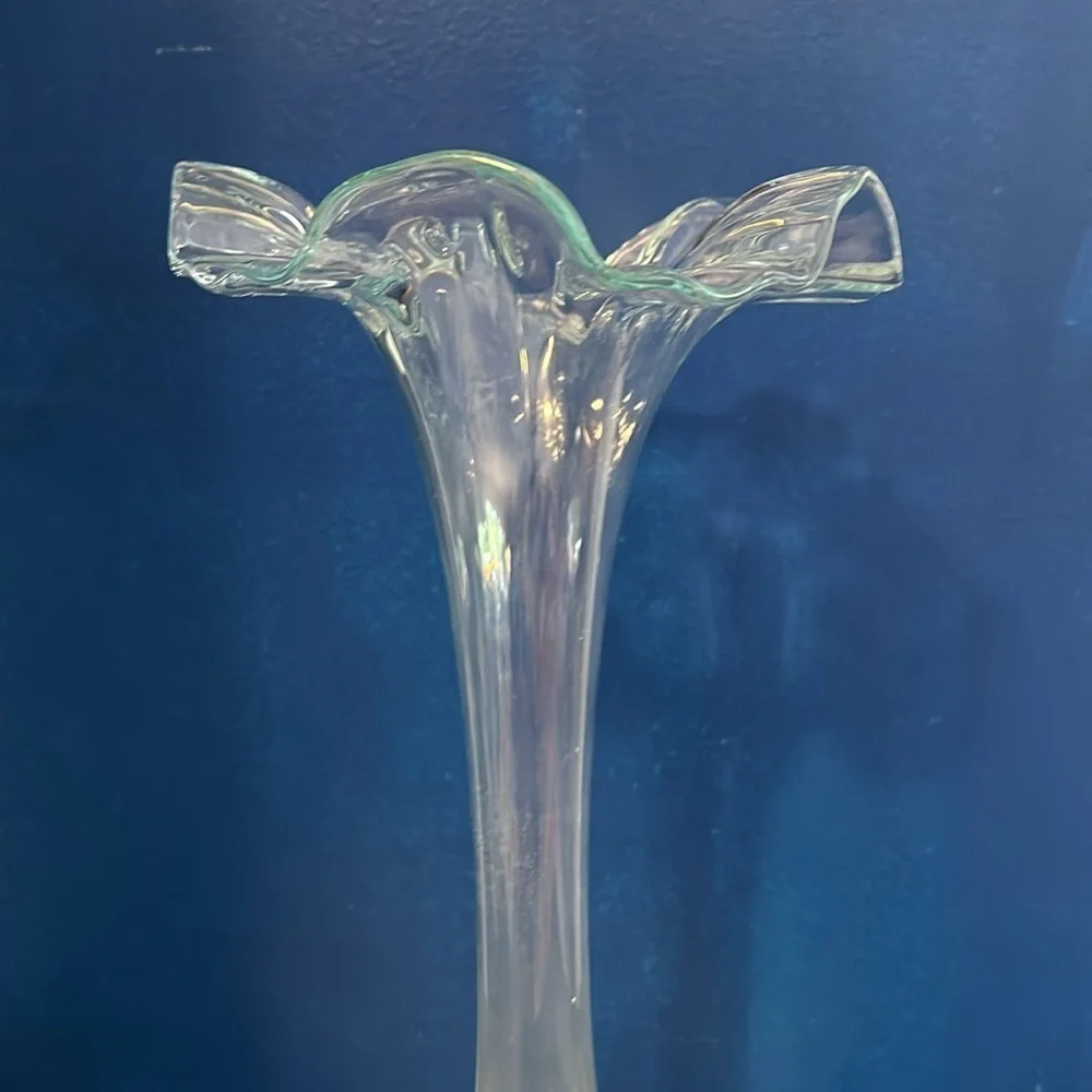 Gorgeous Vintage Estate Art Blown Glass Large Ruffled Top Light Blue Vase Tall
